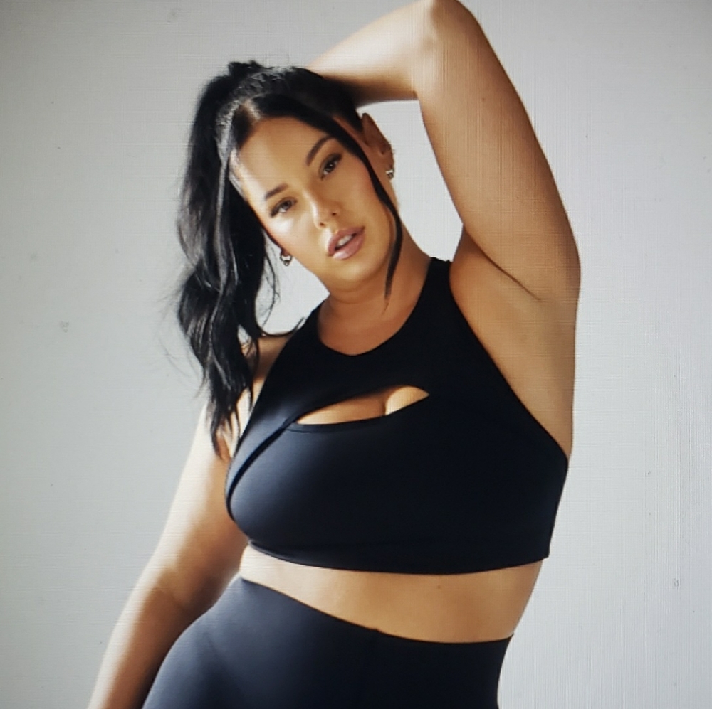 NWT Savage Fenty Hotline Sports Bra